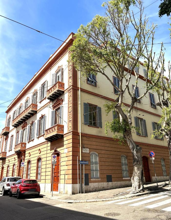 Massimo Boutique Apartment カリアリ エクステリア 写真